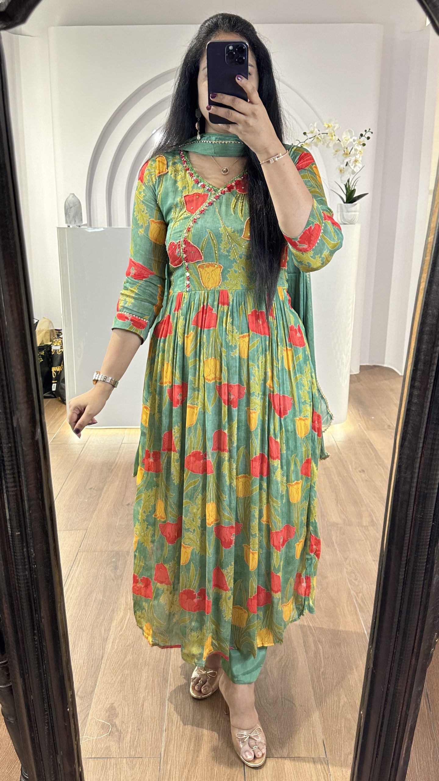 Embroidered Georgette Naira Cut long dress at Rs 3500/piece in Kolkata |  ID: 2851495323155